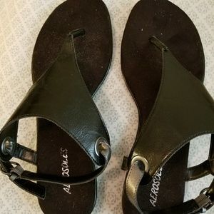 Black Aerosols Sandles